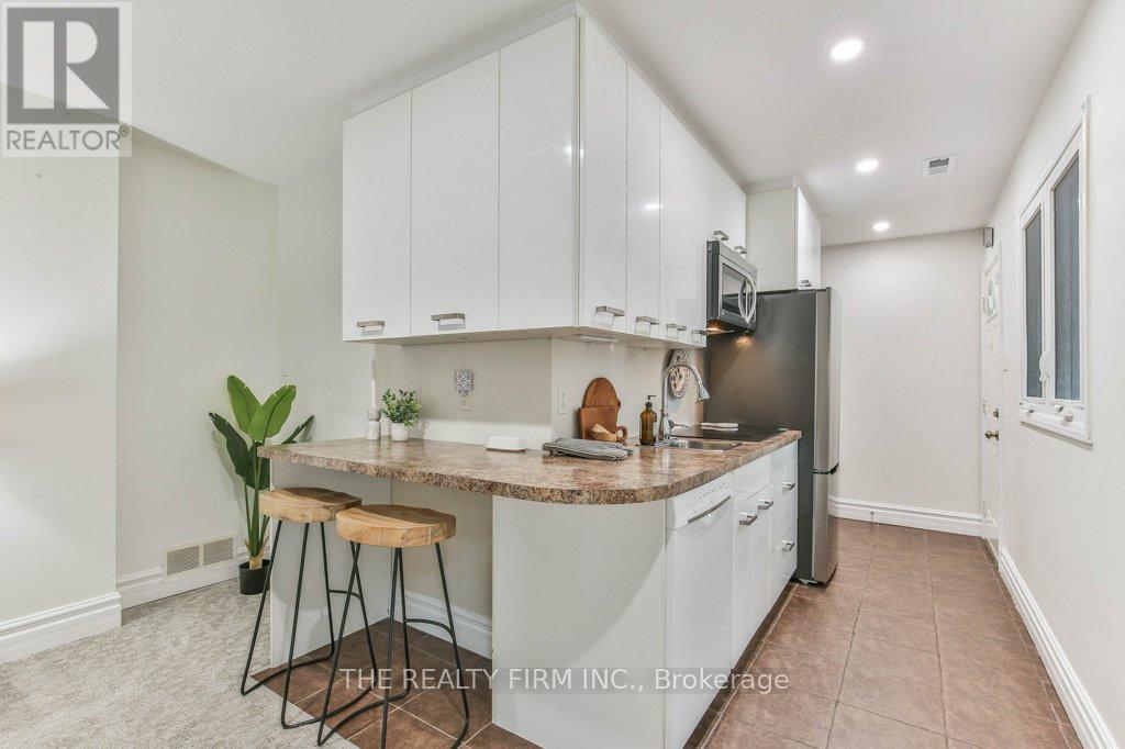 2 Oakwood Drive, London South, Ontario  N6K 2V4 - Photo 35 - X13443508