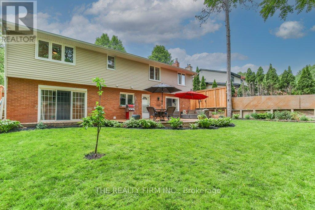 2 Oakwood Drive, London South, Ontario  N6K 2V4 - Photo 42 - X13443508