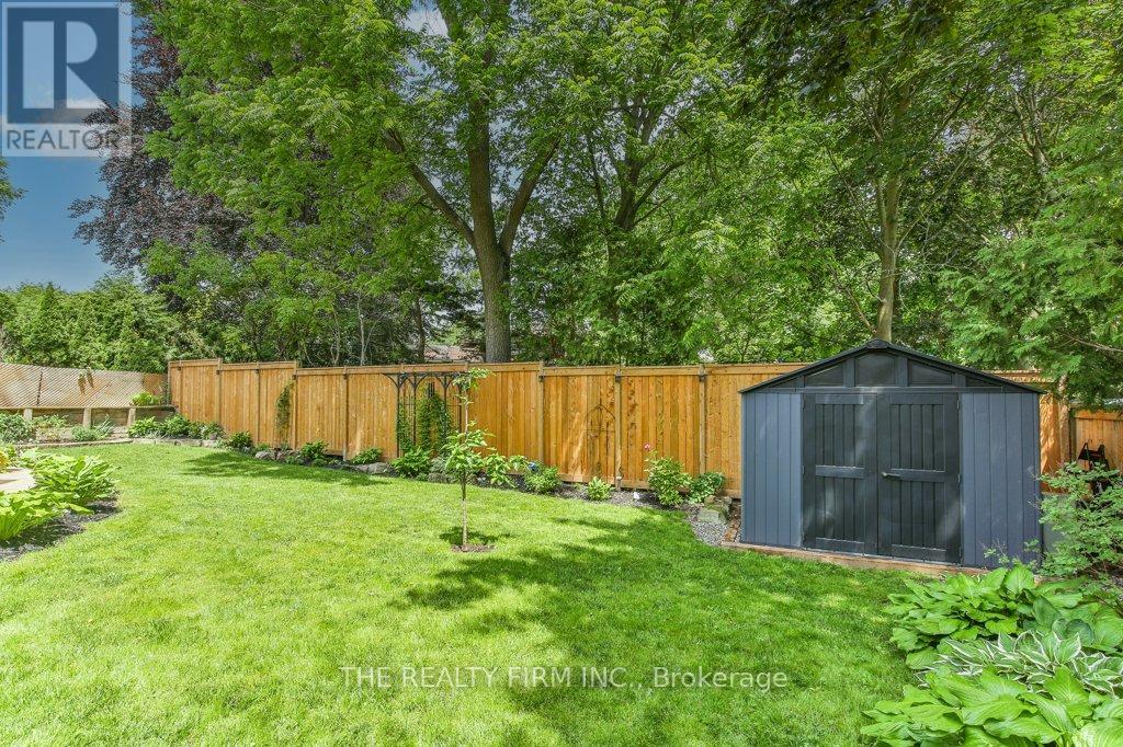 2 Oakwood Drive, London South, Ontario  N6K 2V4 - Photo 48 - X13443508