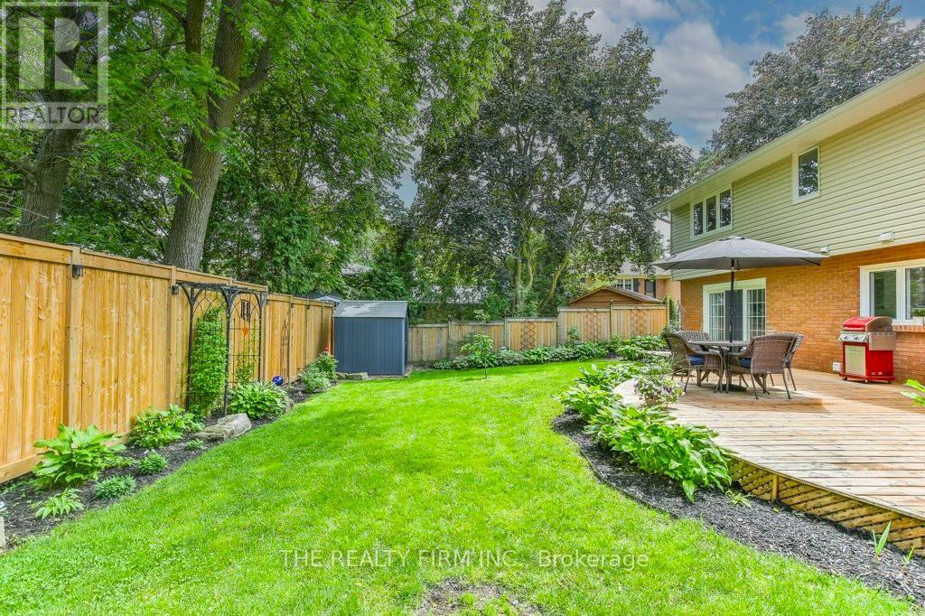 2 Oakwood Drive, London South, Ontario  N6K 2V4 - Photo 49 - X13443508