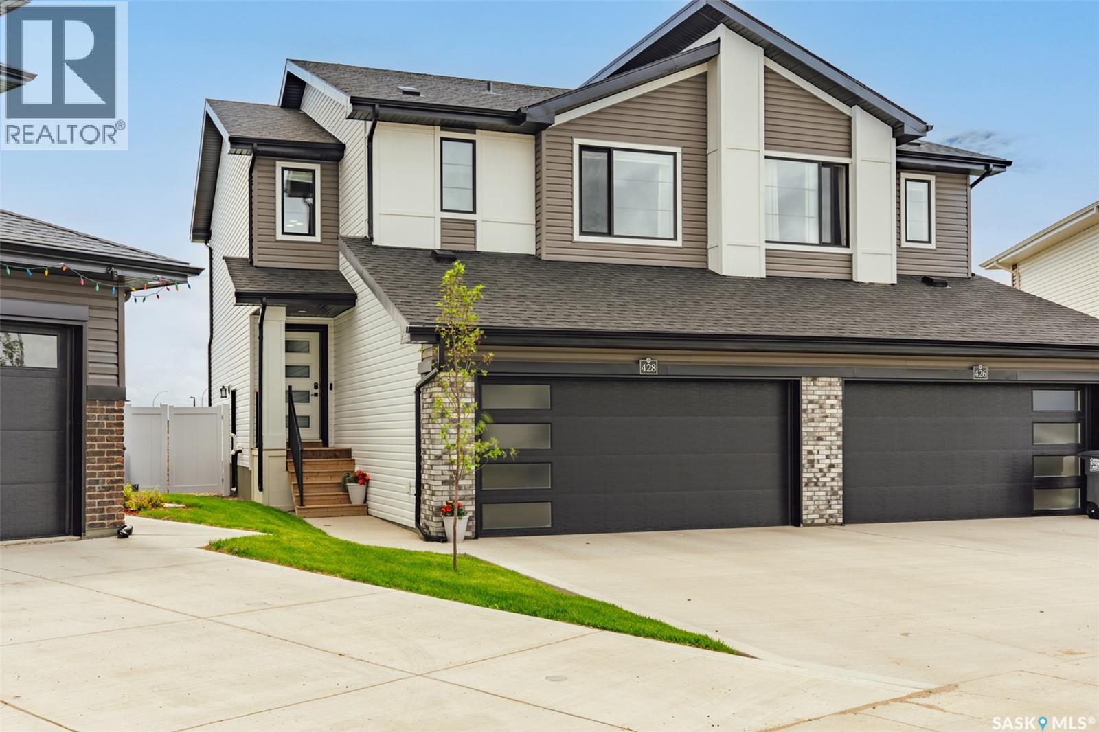 428 Myles Heidt MANOR, Saskatoon, Saskatchewan
