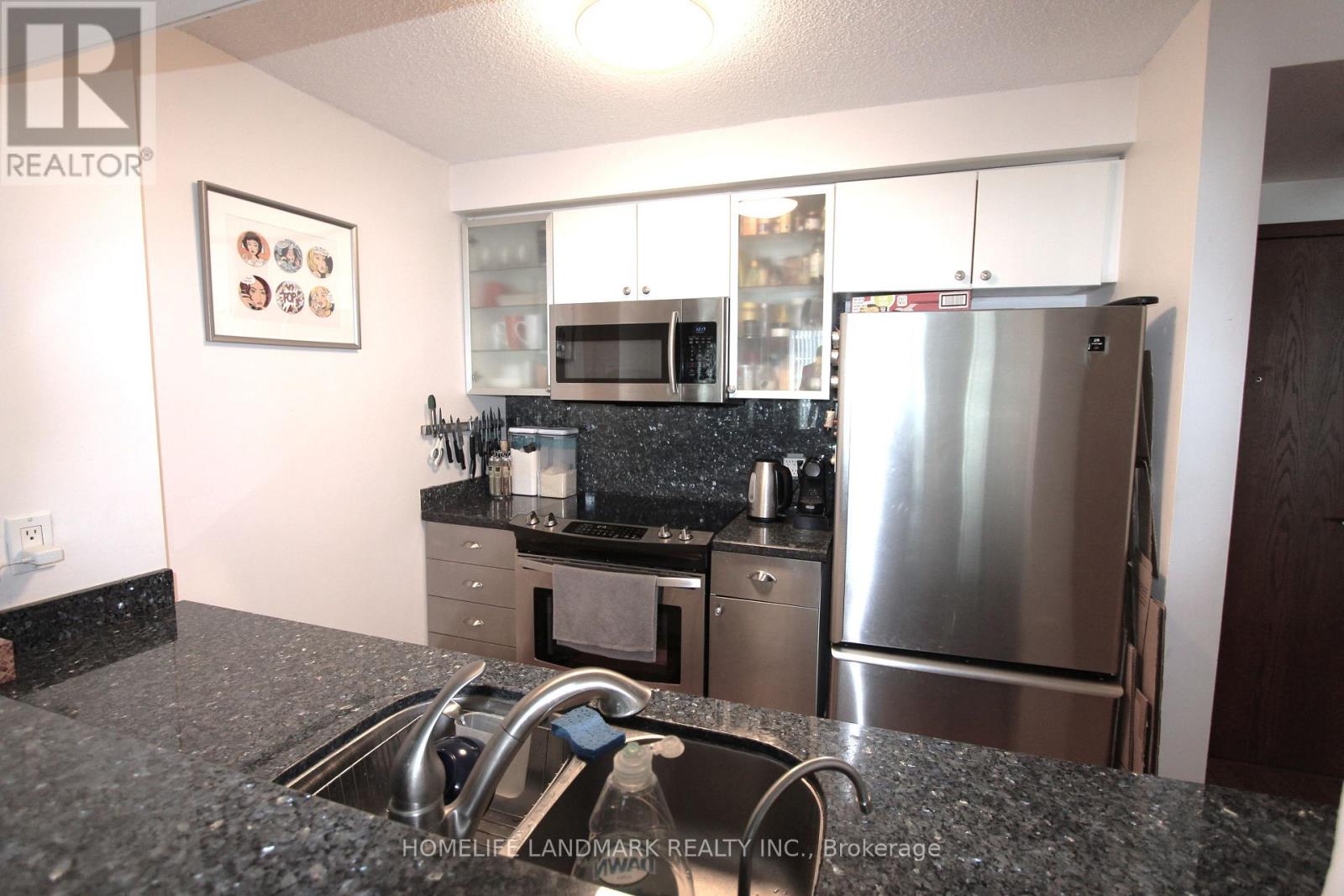 2904 - 10 Yonge Street, Toronto, Ontario  M5E 1R4 - Photo 3 - C13443544