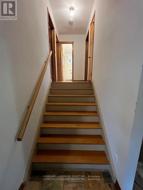 12 Pratt Circle, Markham, Ontario  L3R 1Y2 - Photo 11 - N13443536