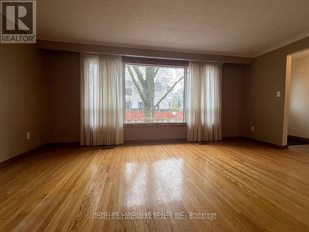 12 Pratt Circle, Markham, Ontario  L3R 1Y2 - Photo 5 - N13443536