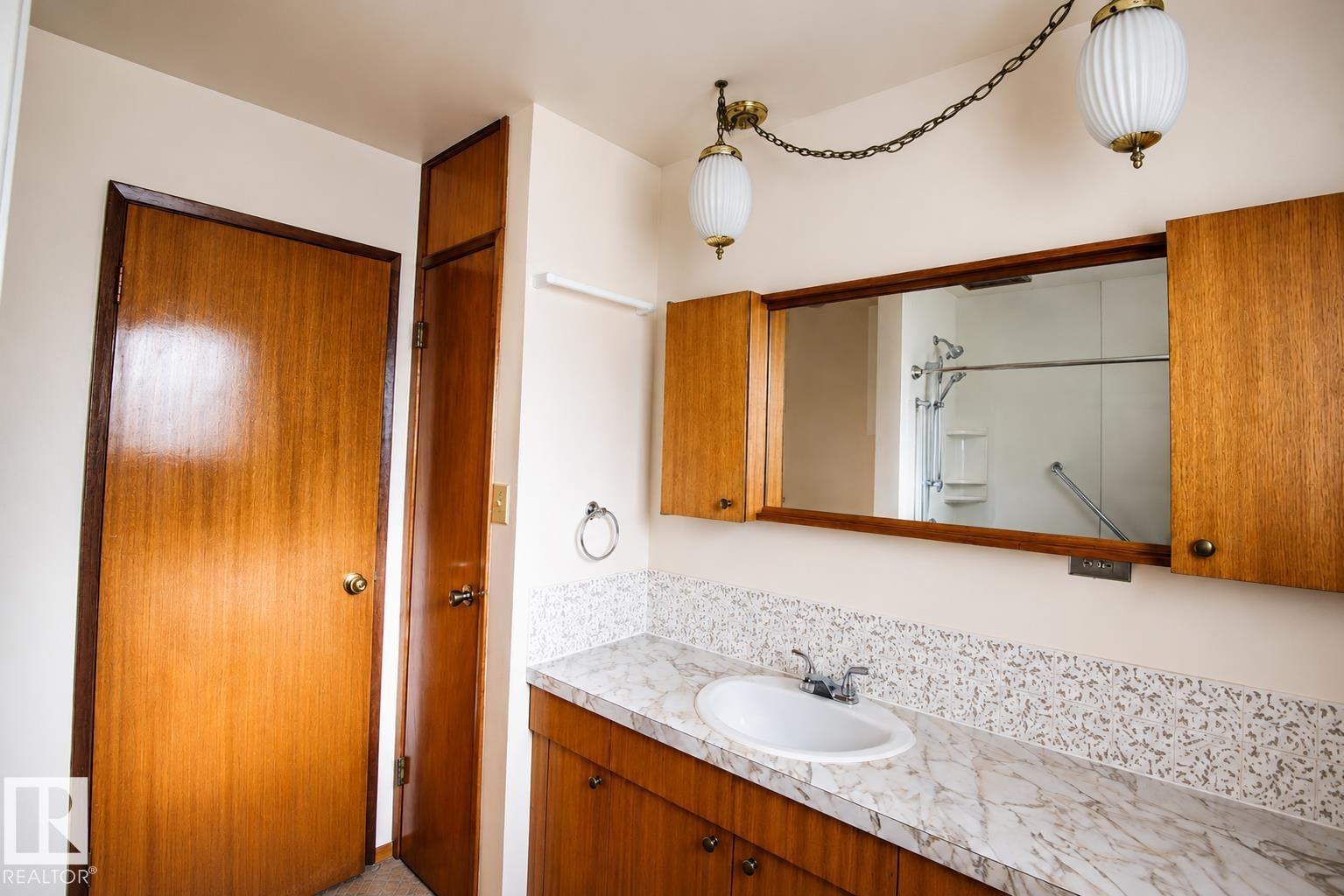 14916 94 St NW, Edmonton, Alberta  T5E 3W6 - Photo 43 - E4493722