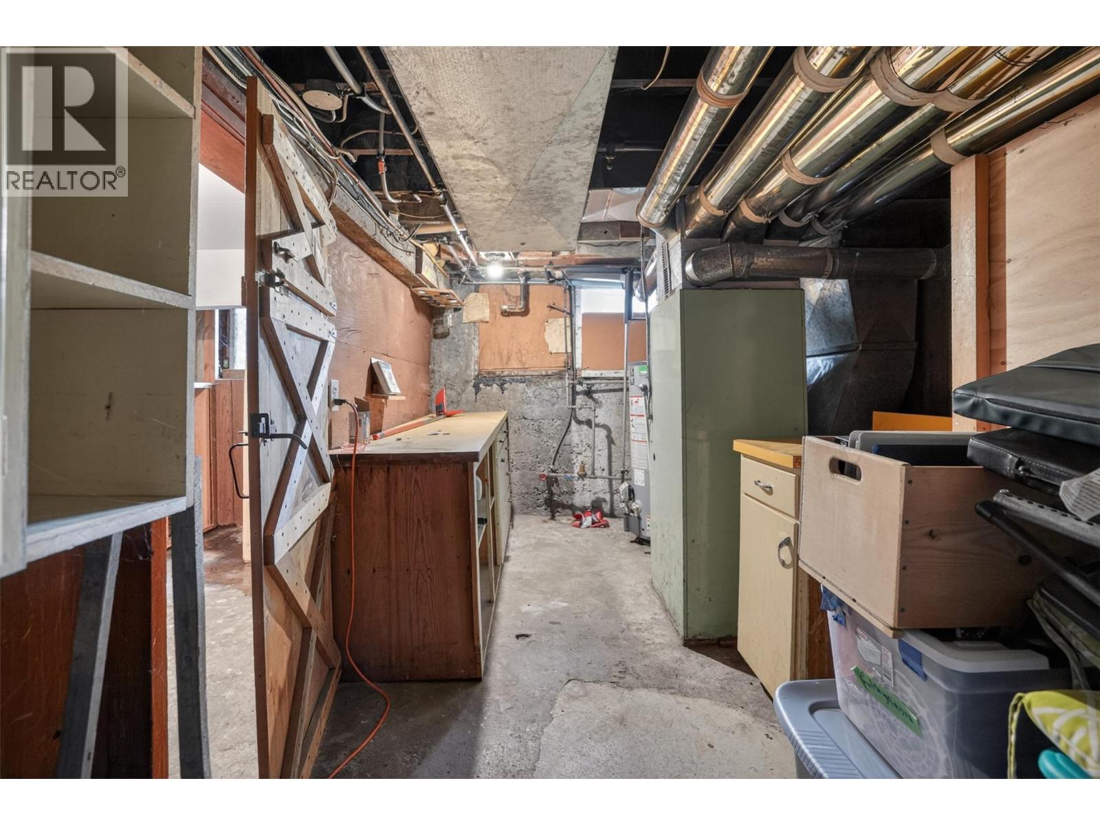 404 Houston Street, Nelson, British Columbia  V1L 5H5 - Photo 45 - 10390351