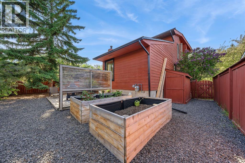 7 Deerwood Road SE, Calgary, Alberta  T2J 6L2 - Photo 38 - A2316466