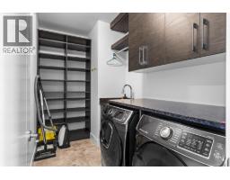 1068 Clarance Avenue, Kelowna, British Columbia  V1W 5M6 - Photo 21 - 10378386