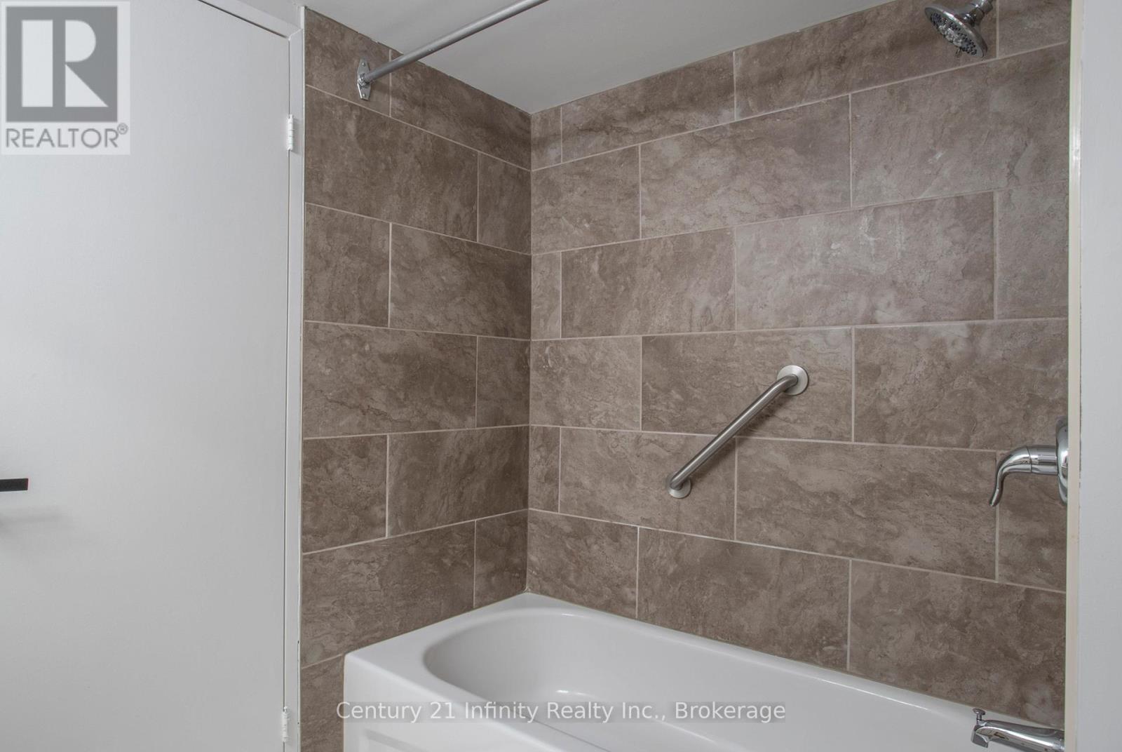 422 - 50 Richmond Street E, Oshawa, Ontario  L1G 7C7 - Photo 19 - E13443580