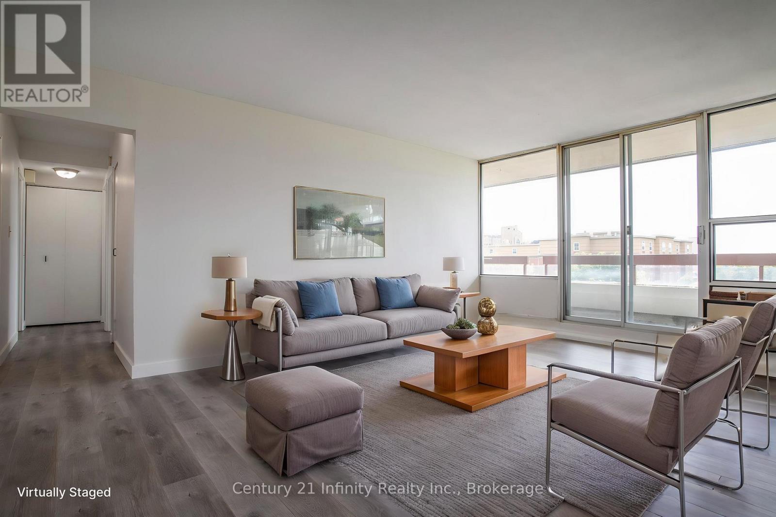 422 - 50 Richmond Street E, Oshawa, Ontario  L1G 7C7 - Photo 3 - E13443580