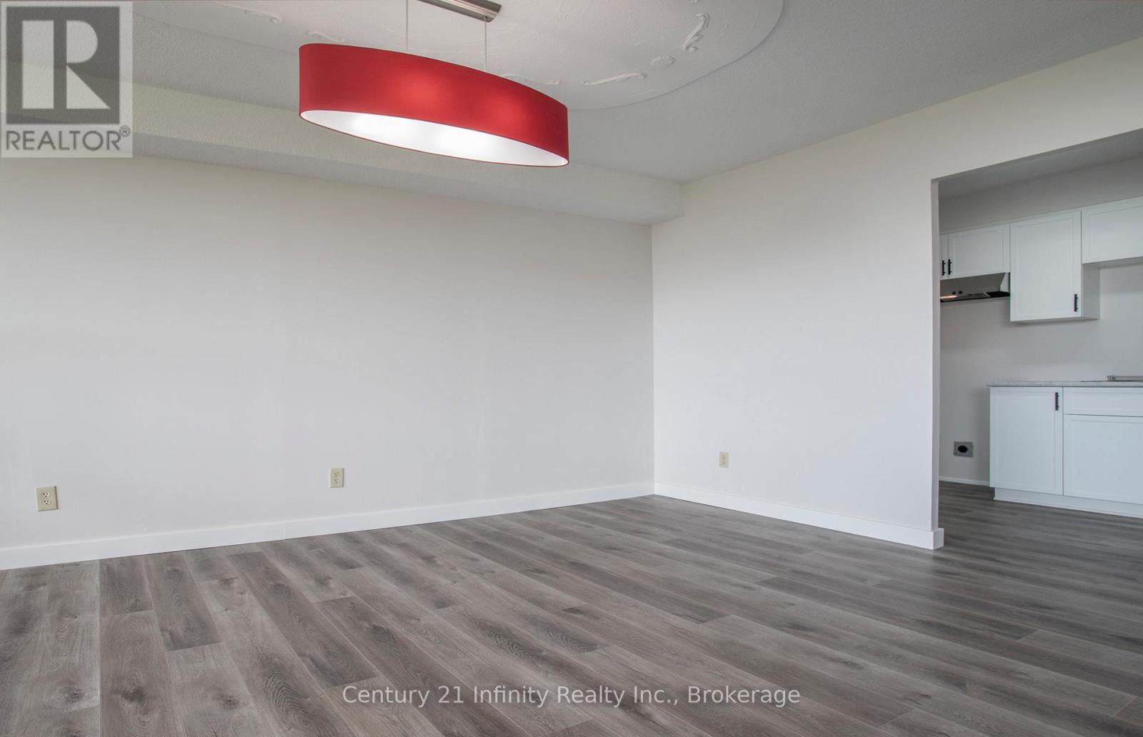 422 - 50 Richmond Street E, Oshawa, Ontario  L1G 7C7 - Photo 5 - E13443580