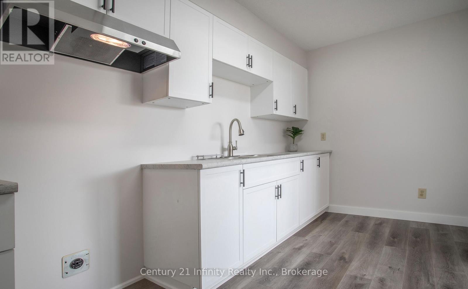 422 - 50 Richmond Street E, Oshawa, Ontario  L1G 7C7 - Photo 7 - E13443580