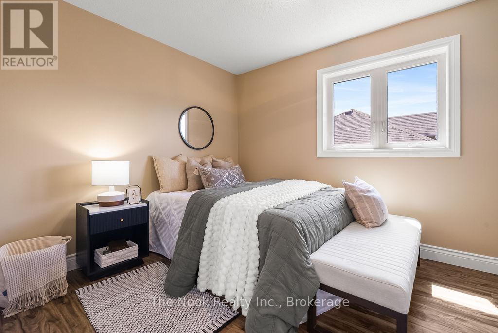 19 Patrick Drive, Whitby, Ontario  L1R 2L1 - Photo 29 - E13443650