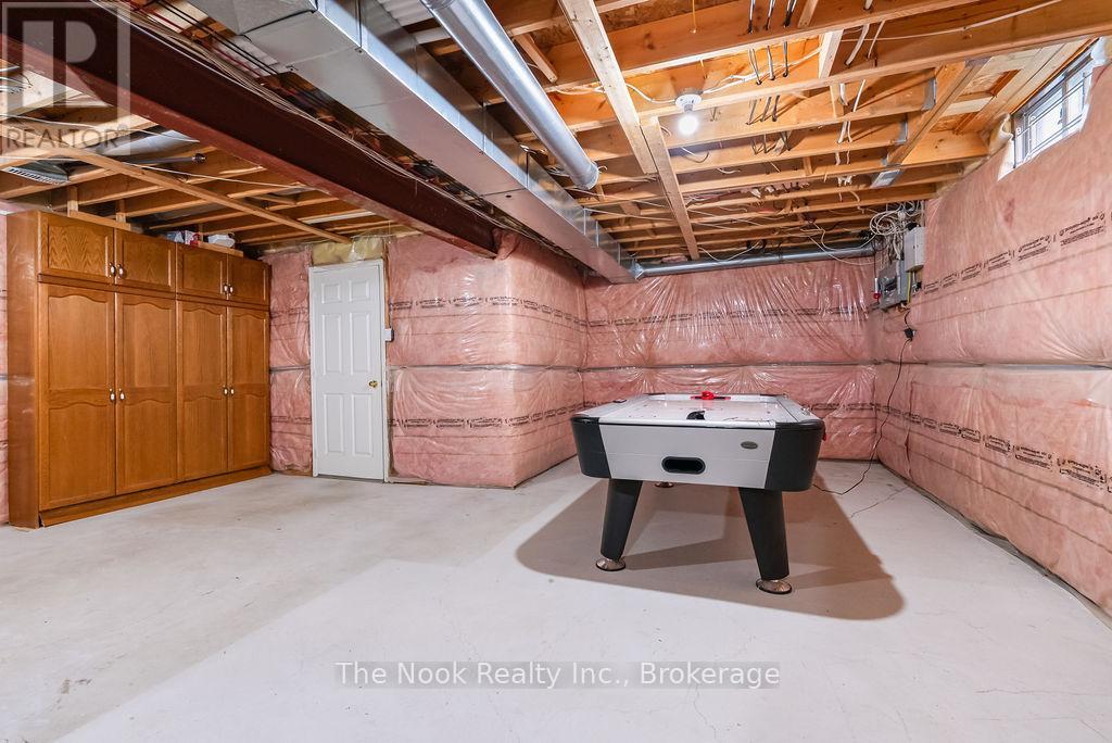 19 Patrick Drive, Whitby, Ontario  L1R 2L1 - Photo 34 - E13443650