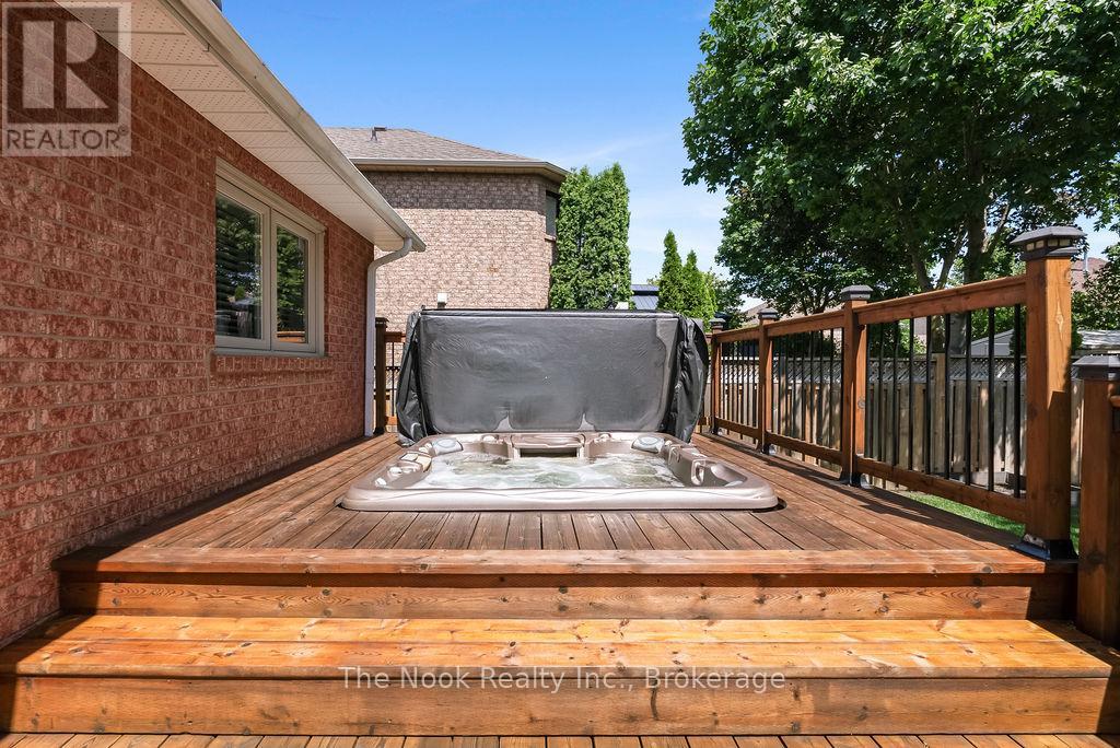 19 Patrick Drive, Whitby, Ontario  L1R 2L1 - Photo 39 - E13443650