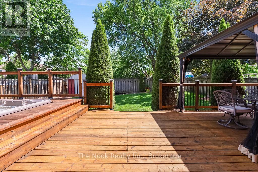19 Patrick Drive, Whitby, Ontario  L1R 2L1 - Photo 40 - E13443650