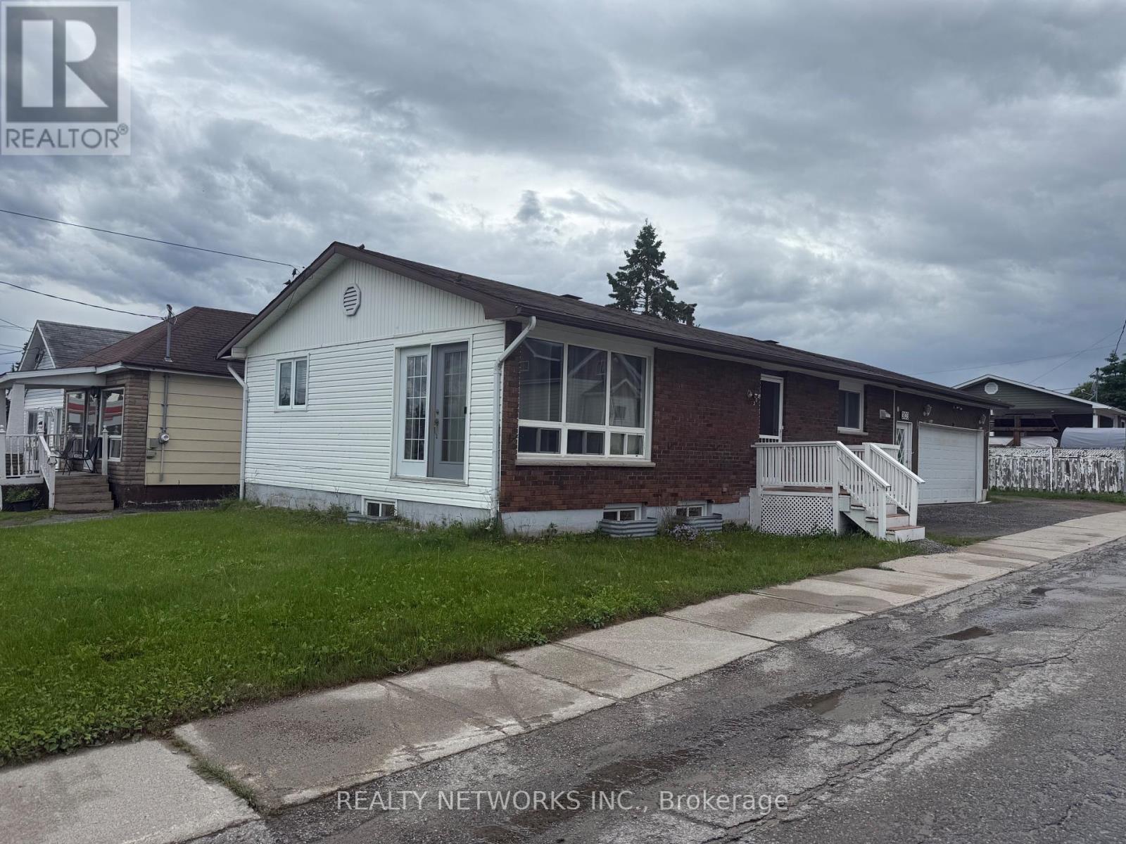 303 Poplar Avenue, Timmins, Ontario  P4N 4S2 - Photo 10 - T13443592