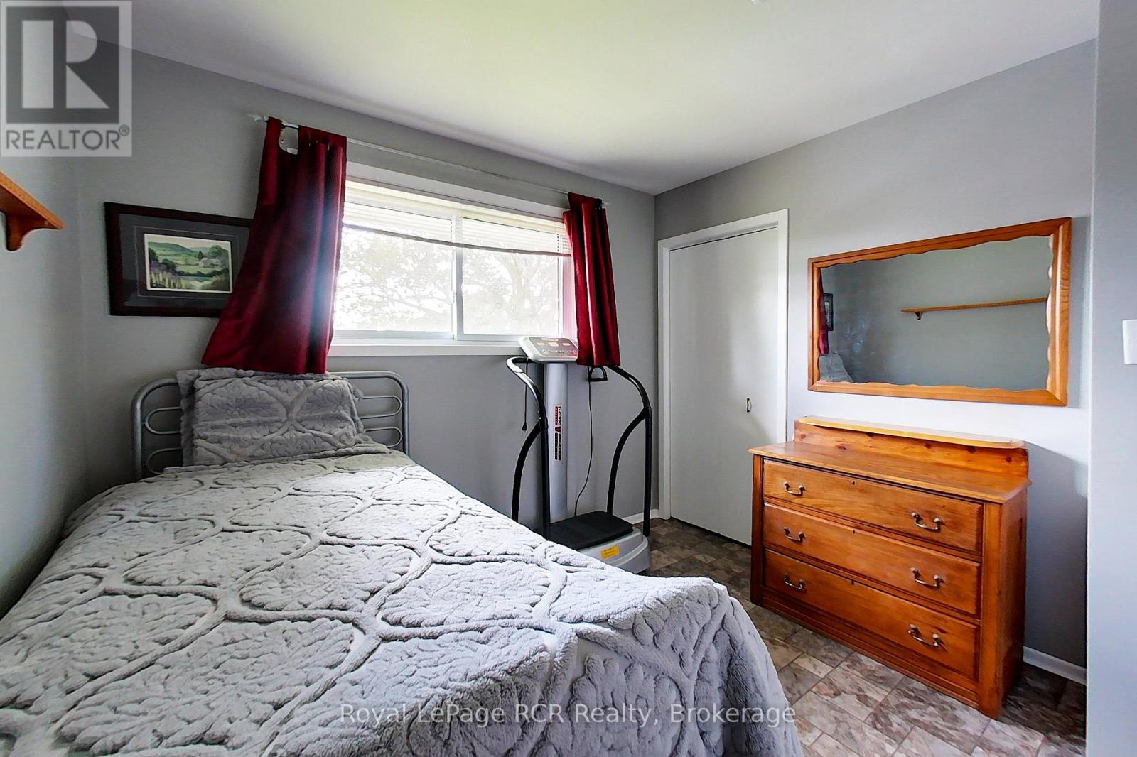 541 18th Avenue, Hanover, Ontario  N4N 3B2 - Photo 18 - X13443598