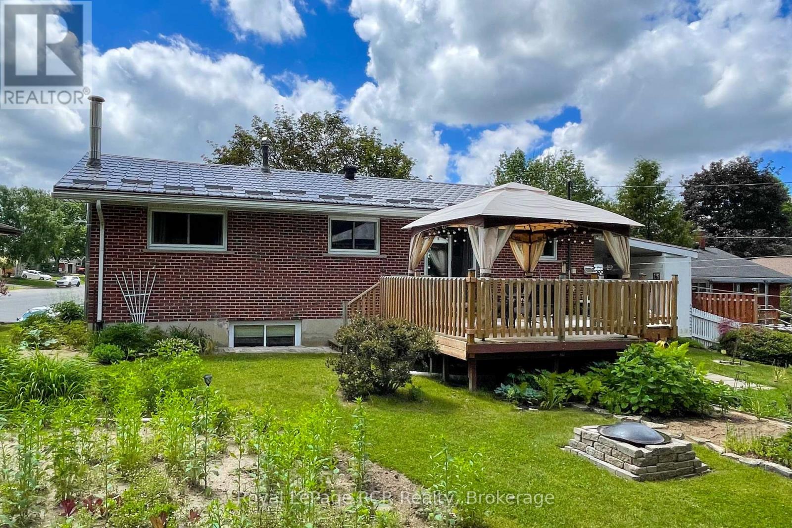 541 18th Avenue, Hanover, Ontario  N4N 3B2 - Photo 26 - X13443598