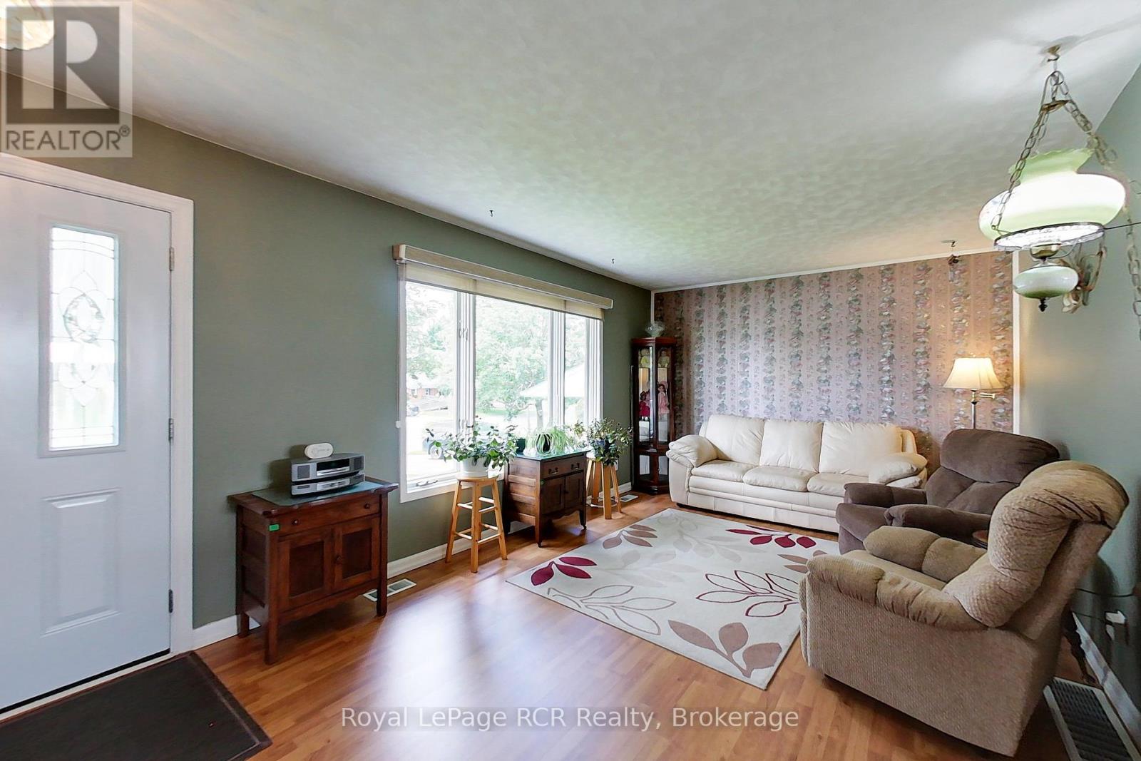 541 18th Avenue, Hanover, Ontario  N4N 3B2 - Photo 6 - X13443598