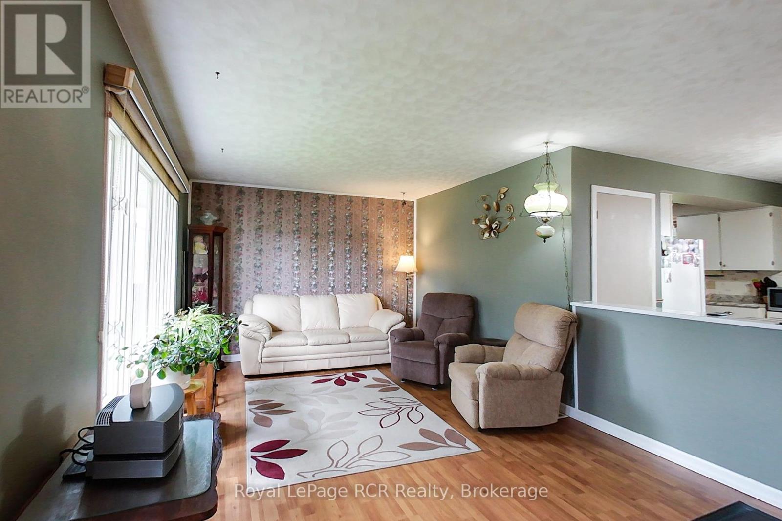 541 18th Avenue, Hanover, Ontario  N4N 3B2 - Photo 7 - X13443598