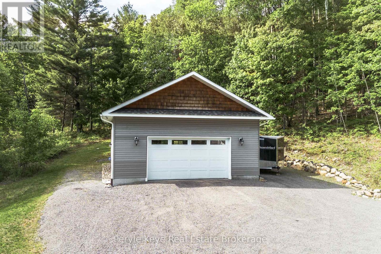 595 Clearwater Lake Road, Huntsville (Stephenson), Ontario  P0B 1L0 - Photo 46 - X13443626