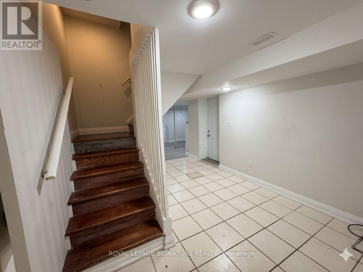 806 Envoy Drive, Mississauga, Ontario  L5W 1H3 - Photo 6 - W13440722