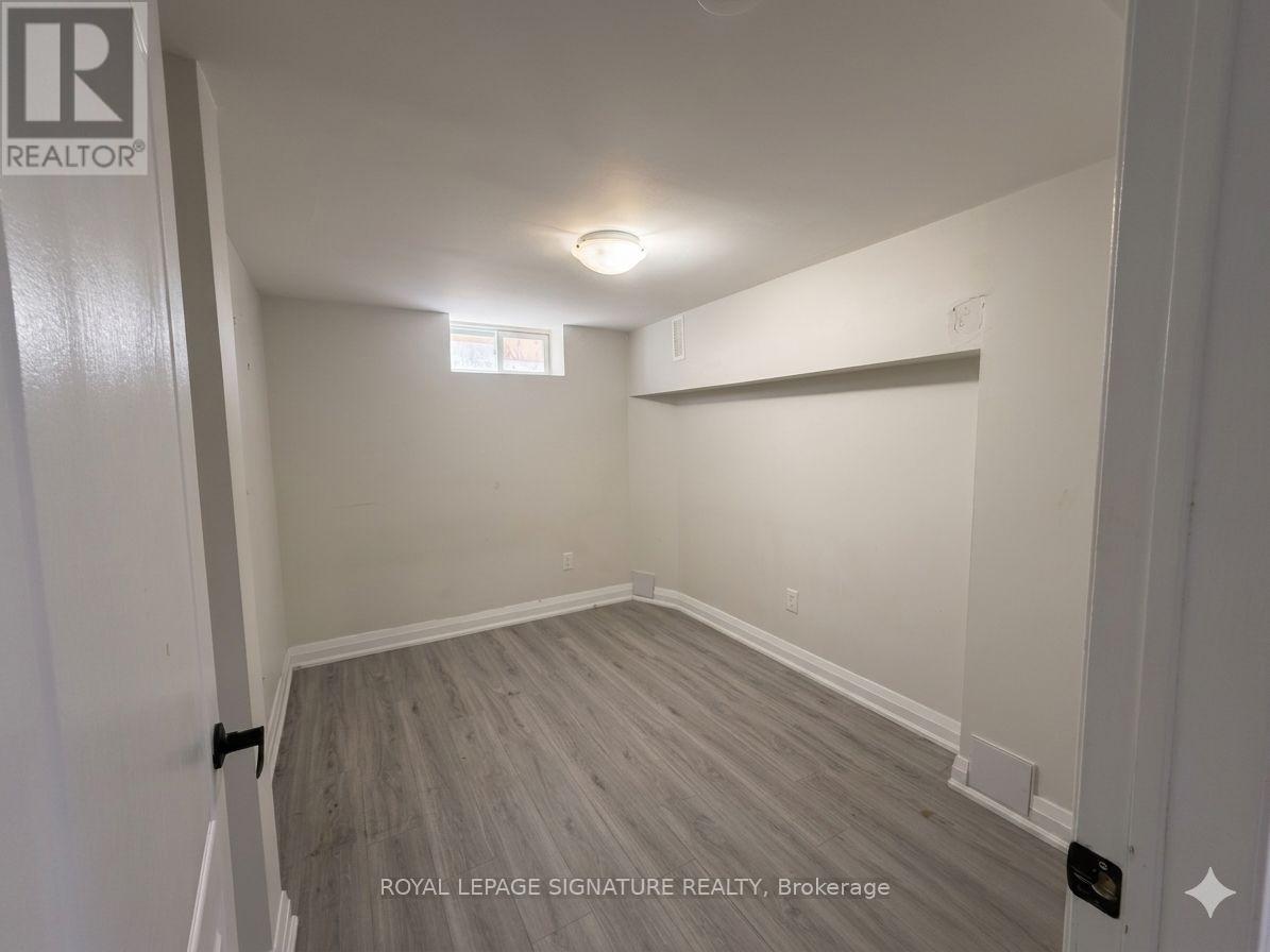 806 Envoy Drive, Mississauga, Ontario  L5W 1H3 - Photo 10 - W13440722