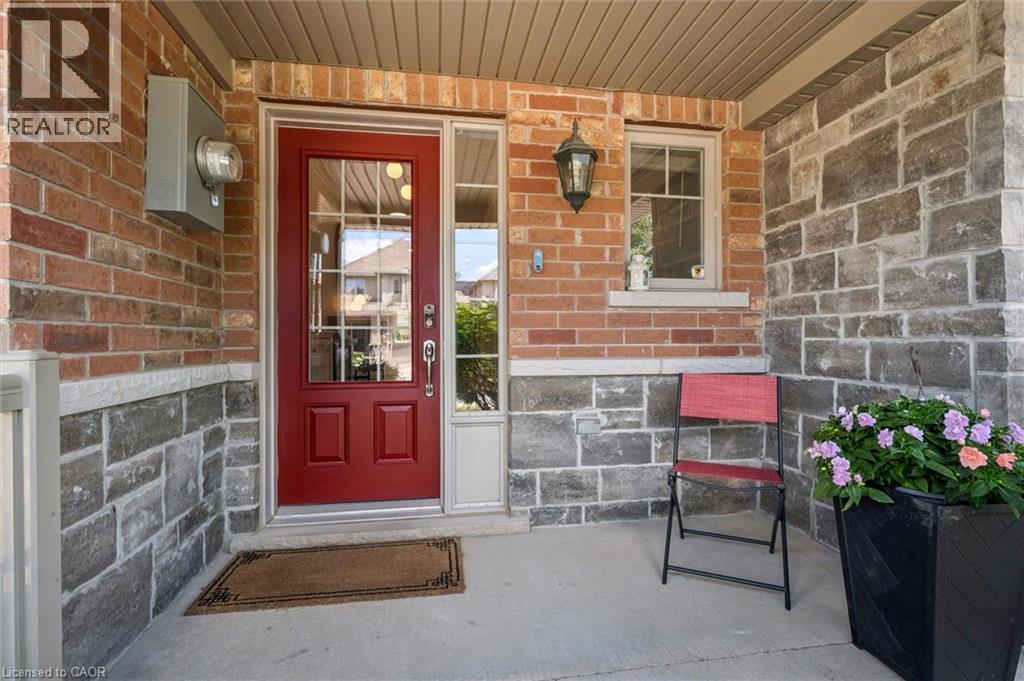 52 Condor Street, Kitchener, Ontario  N2K 0B2 - Photo 3 - 40838801