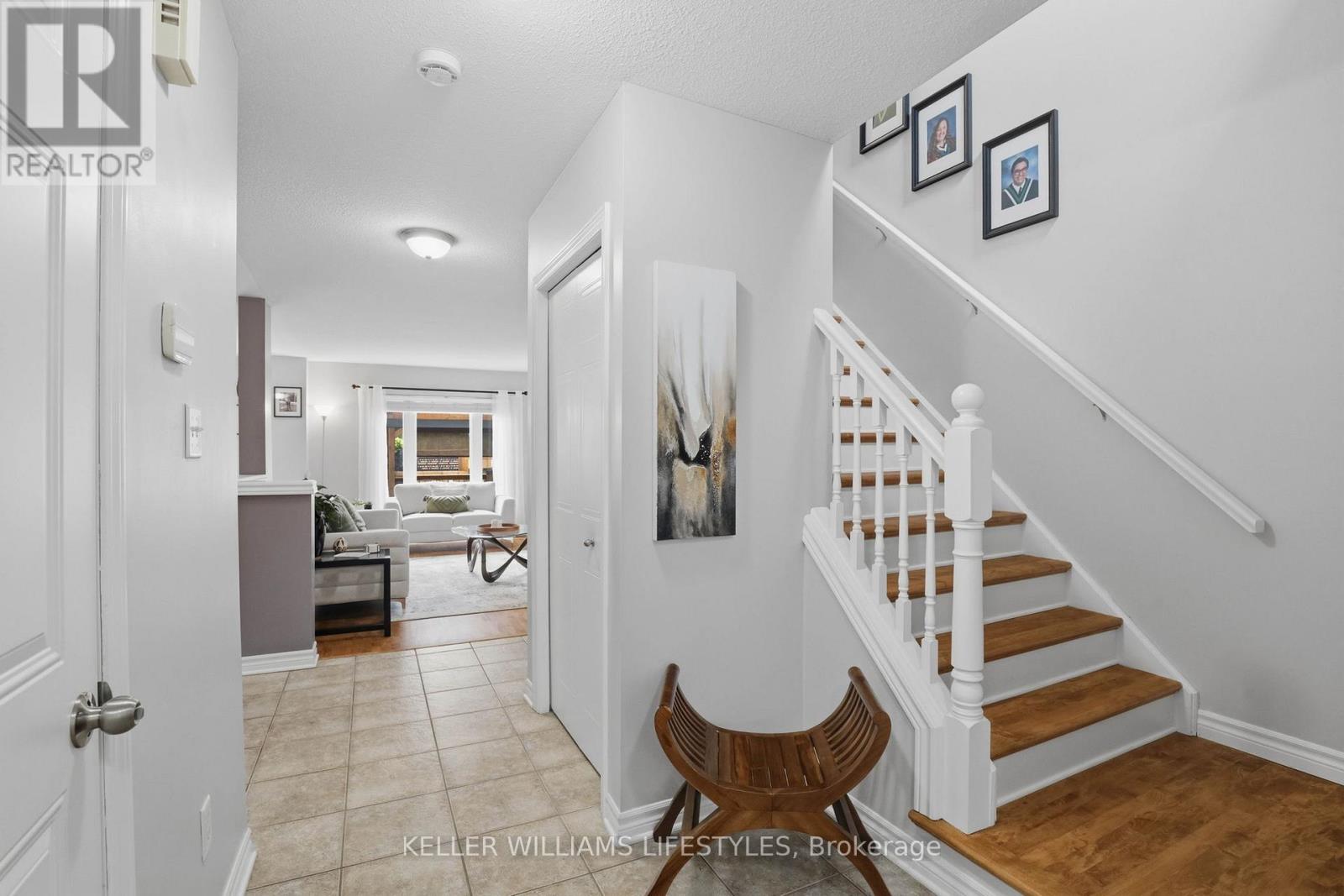 696 Fieldgate Circle, London East, Ontario  N5V 5E8 - Photo 5 - X13443702