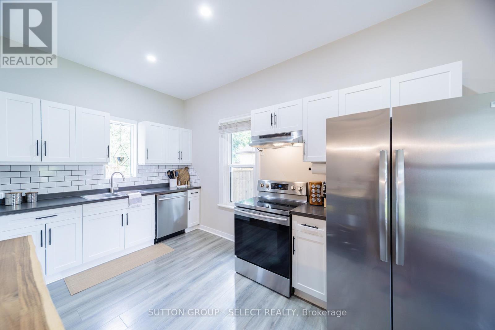 245 Rapley Street, Strathroy-Caradoc, Ontario  N7G 3E5 - Photo 11 - X13443720