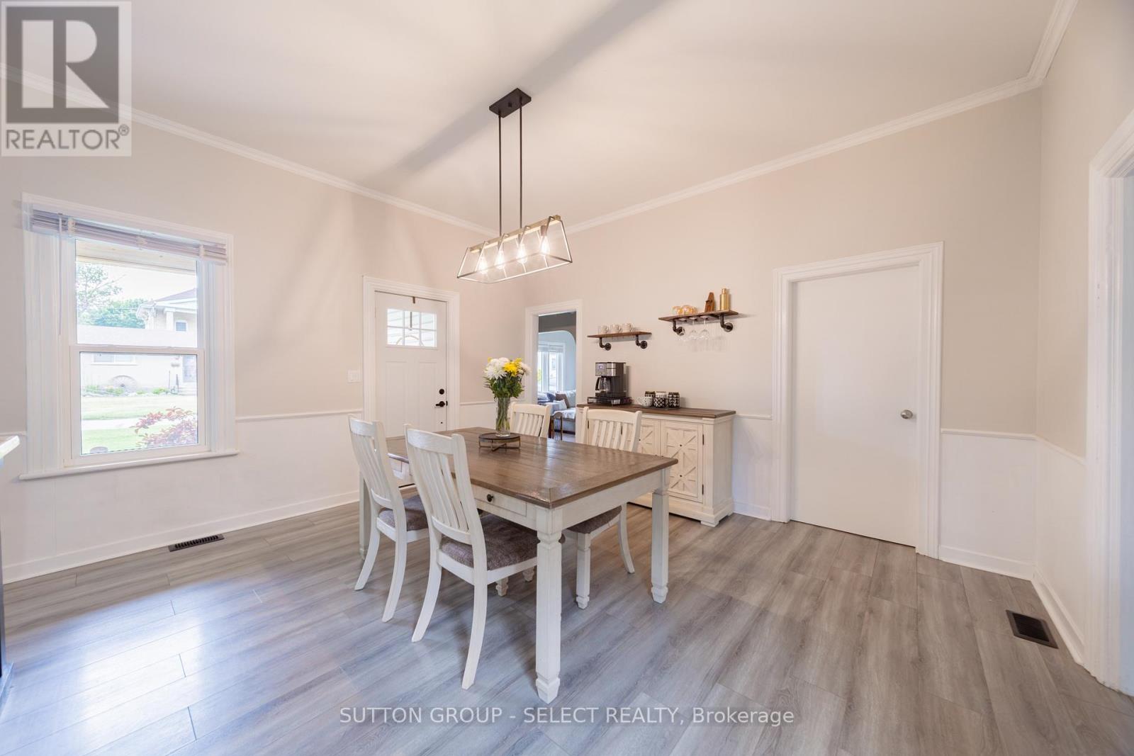245 Rapley Street, Strathroy-Caradoc, Ontario  N7G 3E5 - Photo 8 - X13443720