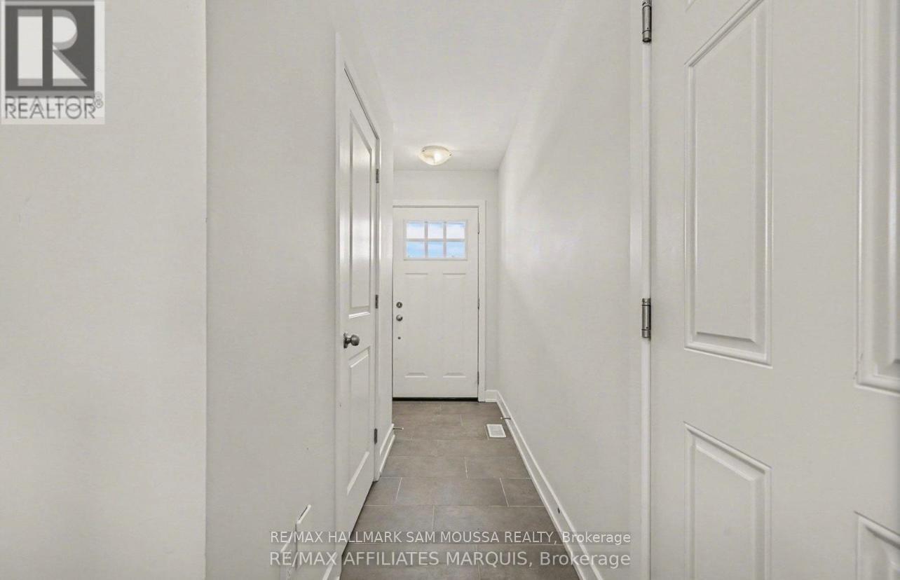 24 Staples Boulevard, Smiths Falls, Ontario  K7A 0B6 - Photo 3 - X13443648