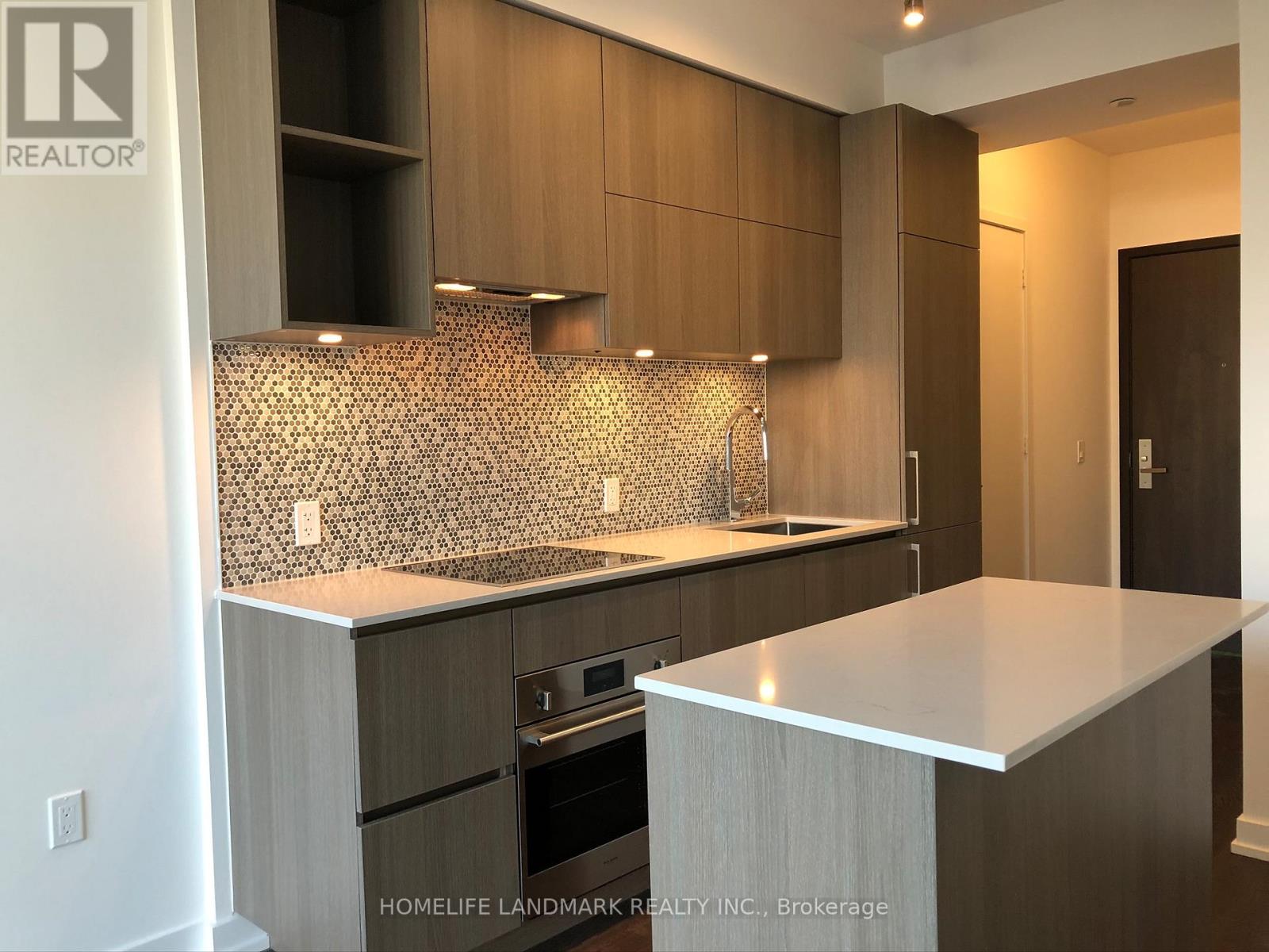 704 - 1 Yorkville Avenue, Toronto, Ontario  M4W 1L1 - Photo 5 - C13443554
