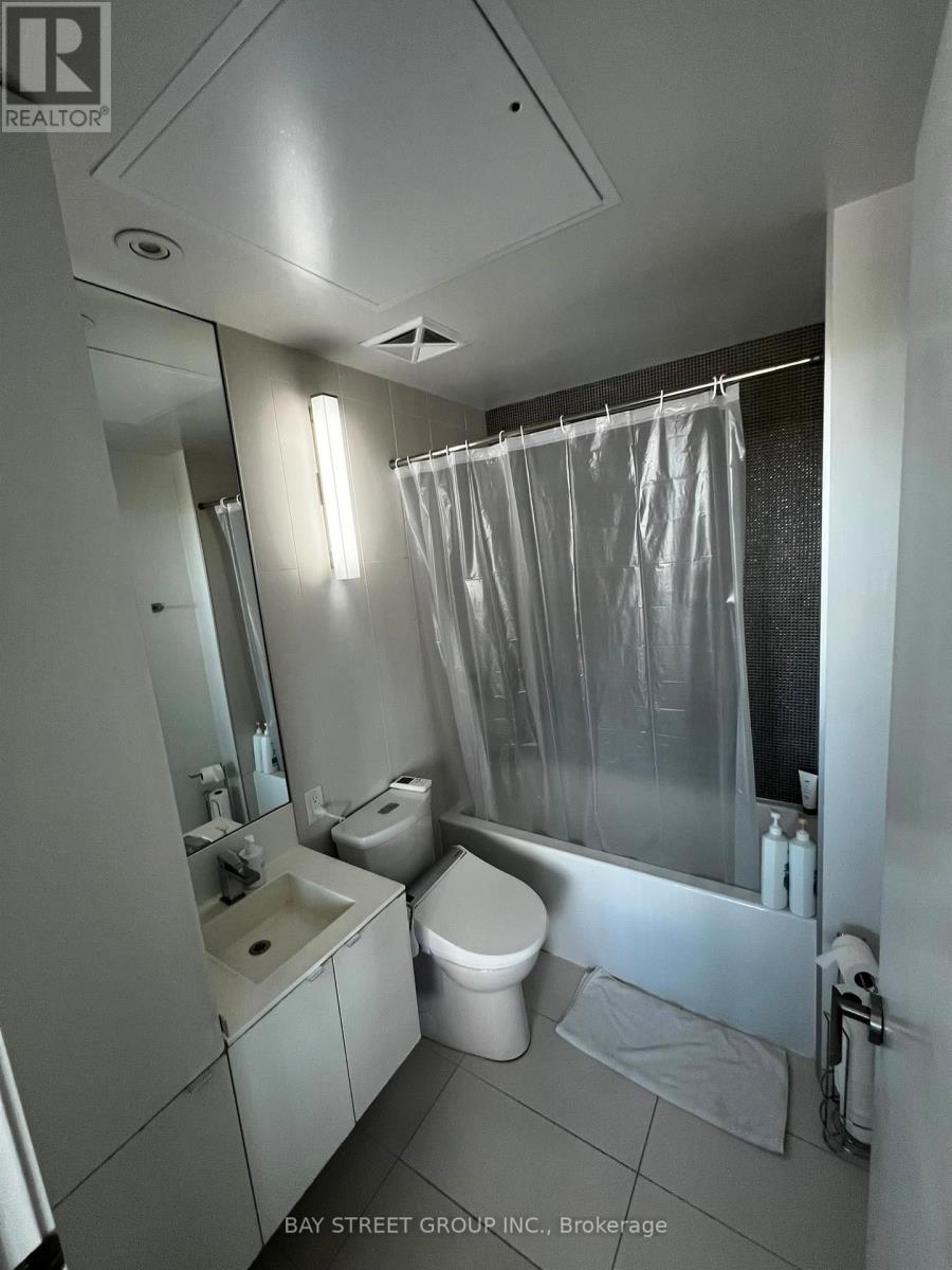 1202 - 125 Peter Street, Toronto, Ontario  M5V 0M2 - Photo 10 - C13443558