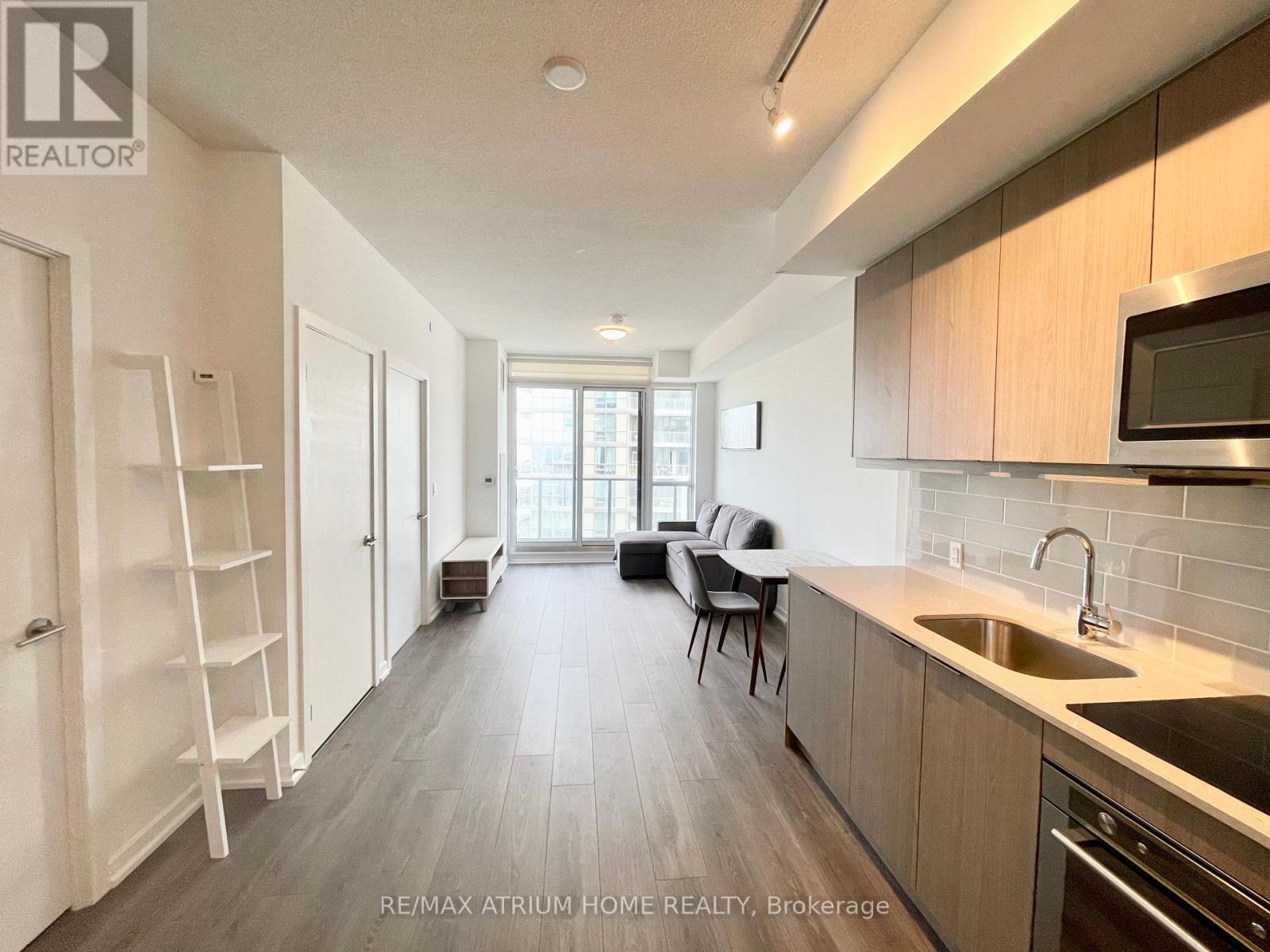 1701 - 38 Forest Manor Road, Toronto, Ontario  M2J 0H4 - Photo 3 - C13443574
