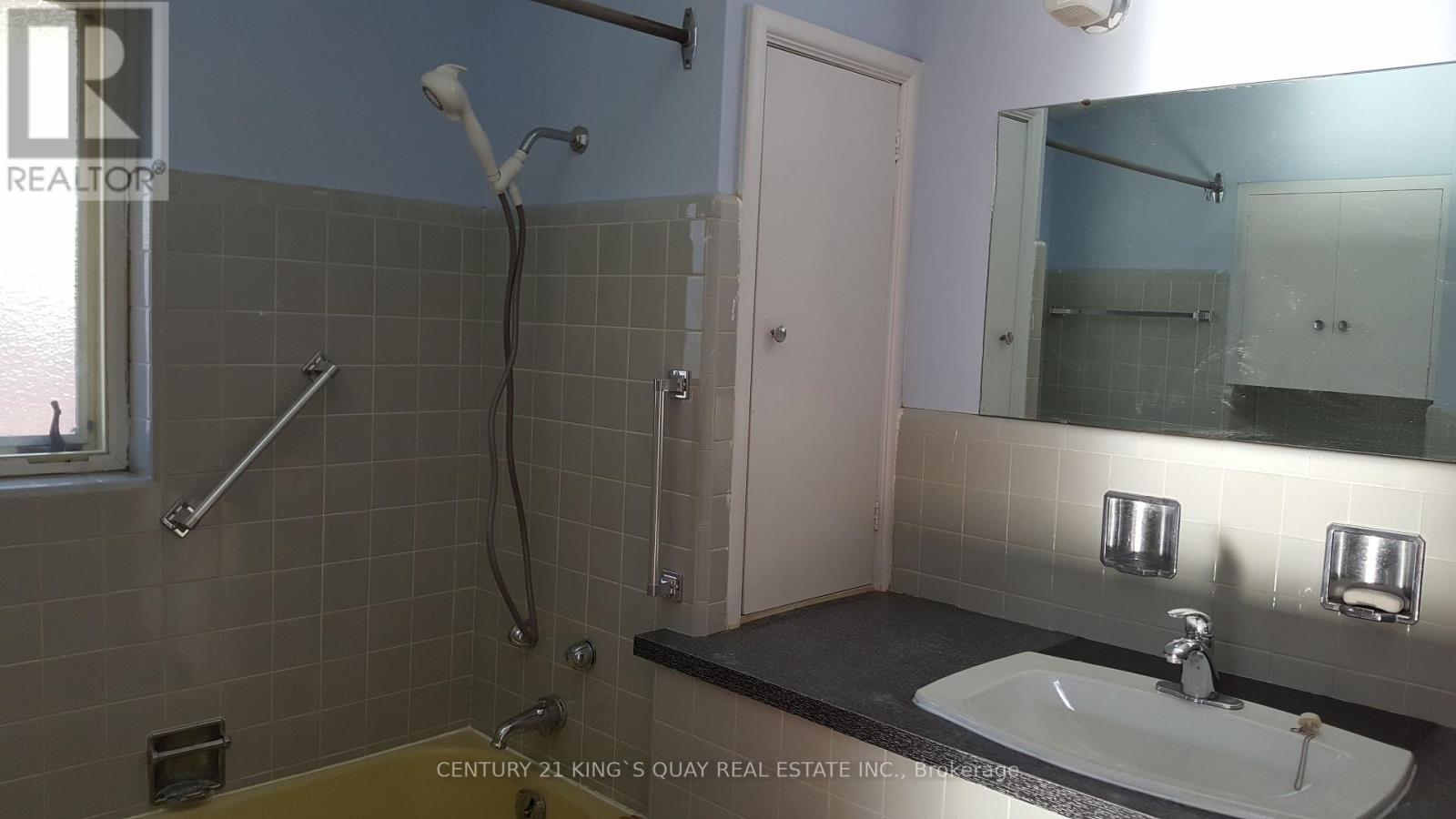 63 Banbury Road, Toronto, Ontario  M3B 2K9 - Photo 10 - C13443654