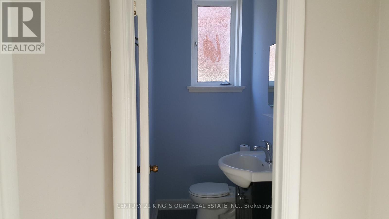 63 Banbury Road, Toronto, Ontario  M3B 2K9 - Photo 11 - C13443654
