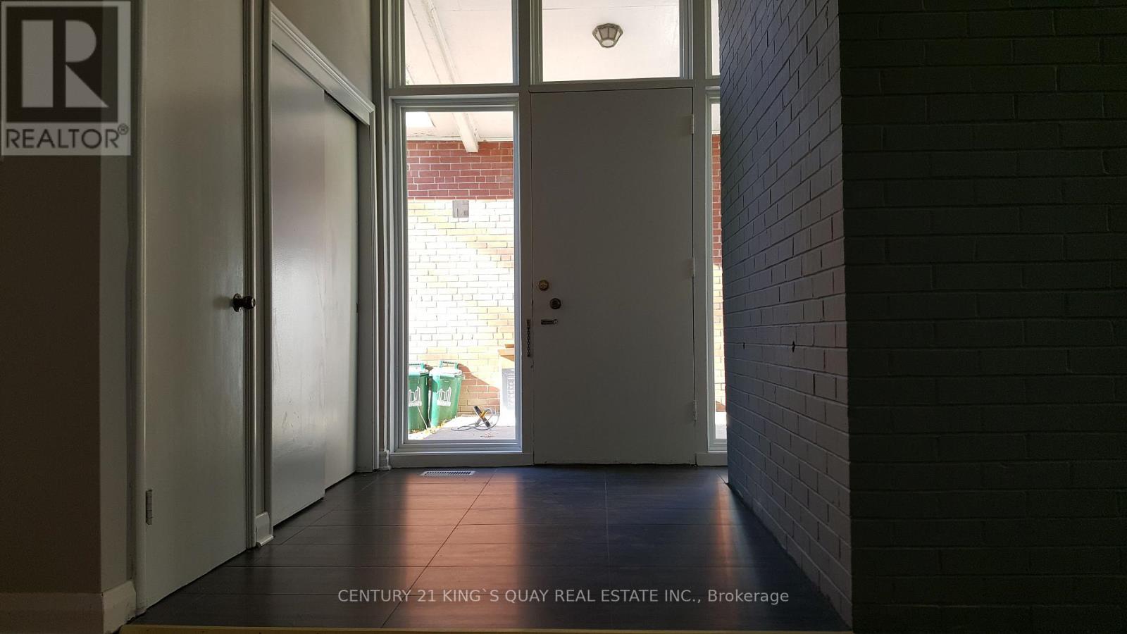 63 Banbury Road, Toronto, Ontario  M3B 2K9 - Photo 2 - C13443654