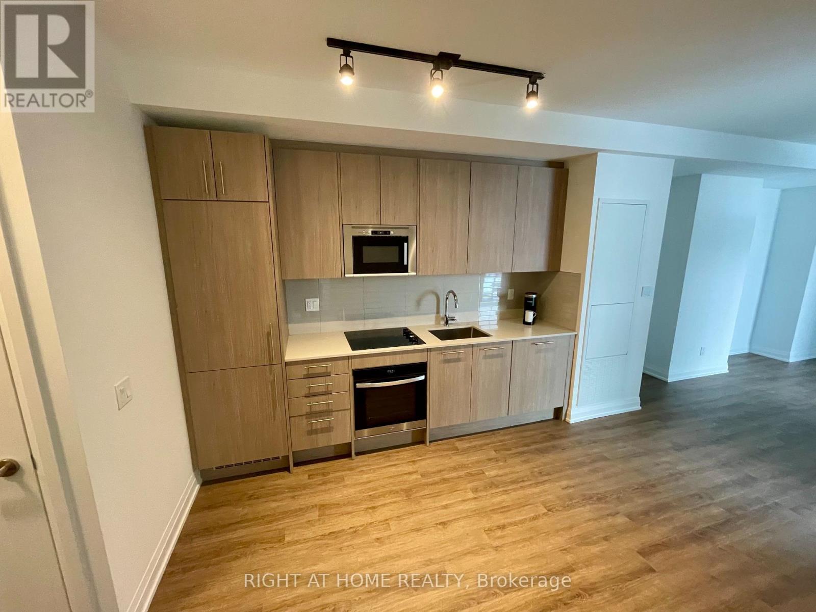 518 - 286 Main Street, Toronto, Ontario  M4C 0B3 - Photo 14 - E13443678