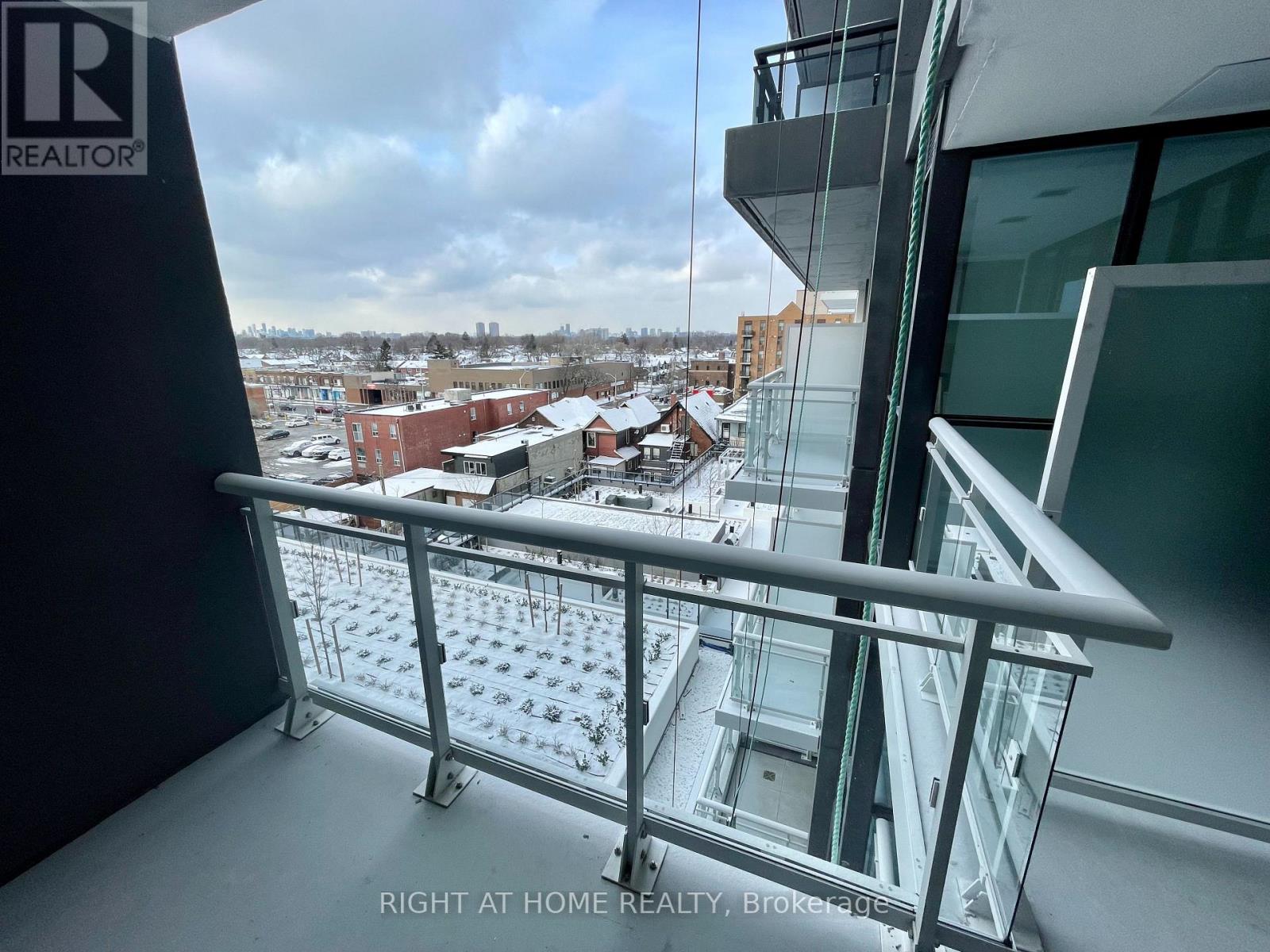518 - 286 Main Street, Toronto, Ontario  M4C 0B3 - Photo 35 - E13443678