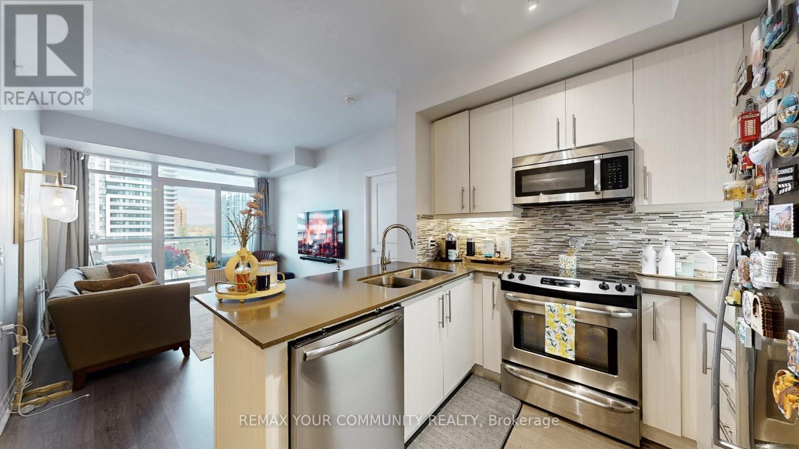 609 - 55 Oneida Crescent, Richmond Hill (Langstaff), Ontario  L4B 4T9 - Photo 10 - N13443578