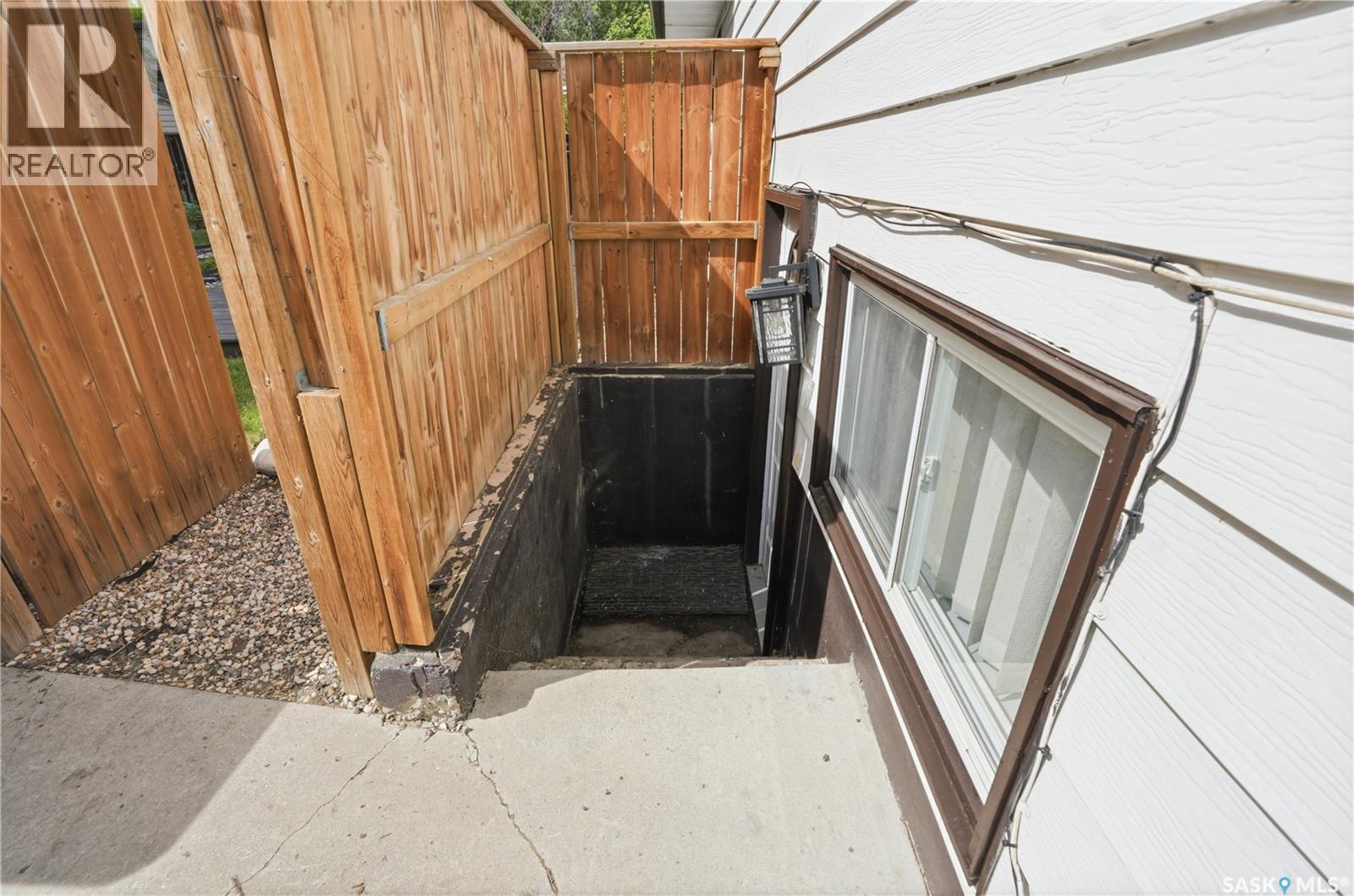 135 Penryn Crescent, Saskatoon, Saskatchewan  S7H 5G3 - Photo 48 - SK039375