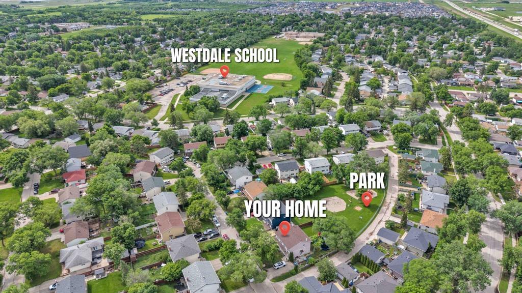 18 Dellwood Crescent, Winnipeg, Manitoba  R3R 1S7 - Photo 26 - 202613778