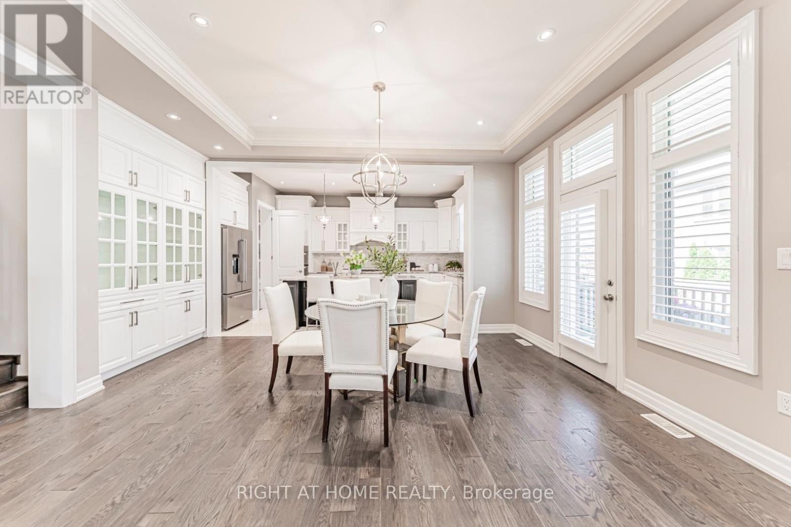 222 Mcwilliams Crescent, Oakville, Ontario  L6M 0W5 - Photo 14 - W13443600