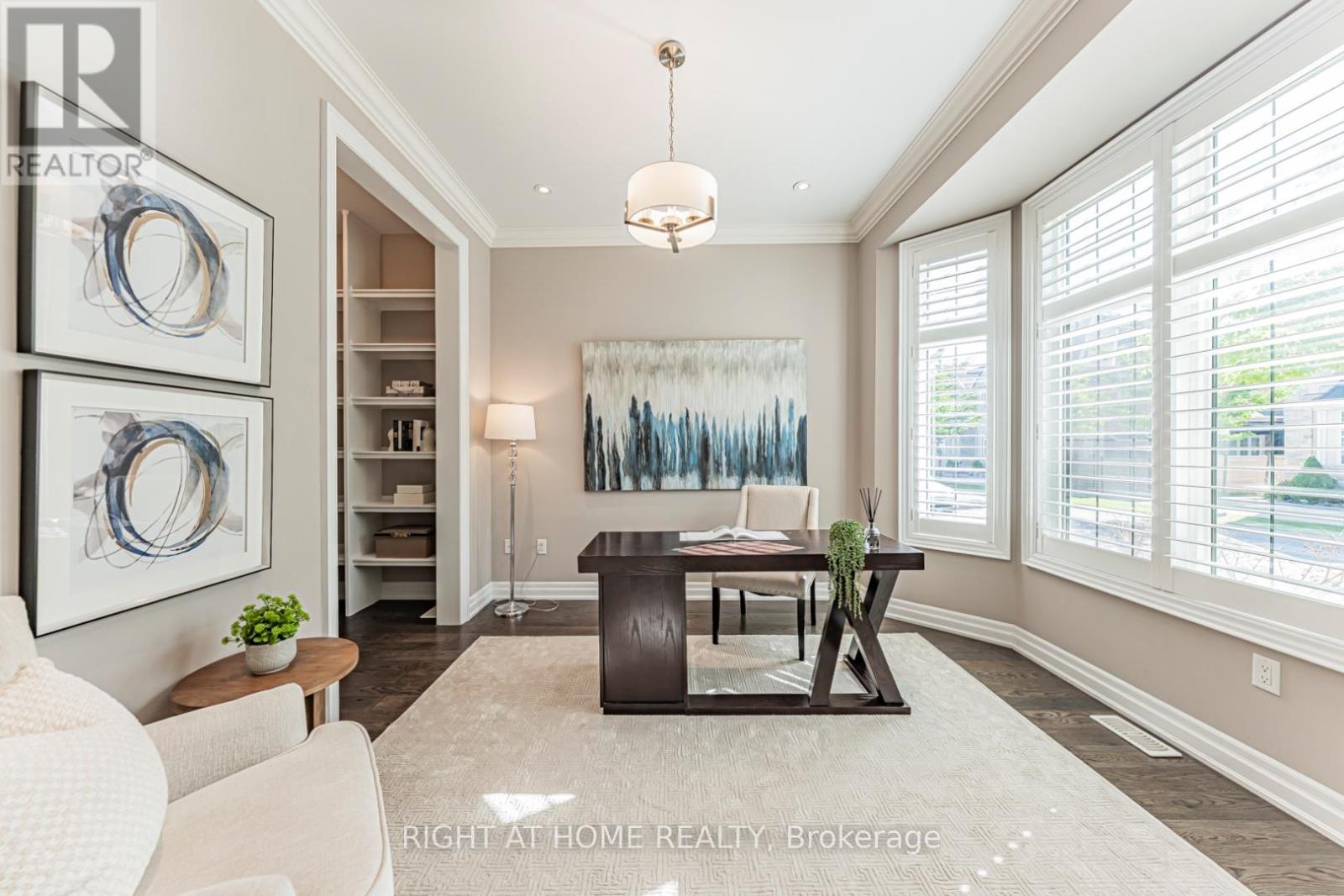 222 Mcwilliams Crescent, Oakville, Ontario  L6M 0W5 - Photo 6 - W13443600
