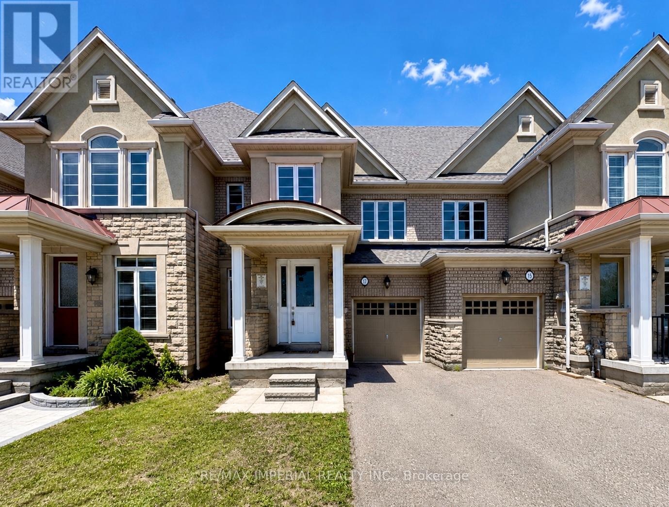 17 Kaitting Trail, Oakville, Ontario  L6M 0S6 - Photo 2 - W13443602