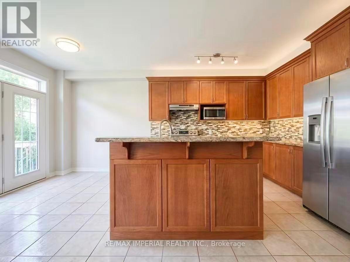 17 Kaitting Trail, Oakville, Ontario  L6M 0S6 - Photo 7 - W13443602