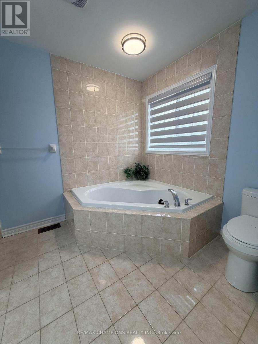 23 Snowdrift Trail, Brampton, Ontario  L6R 3K2 - Photo 14 - W13443610
