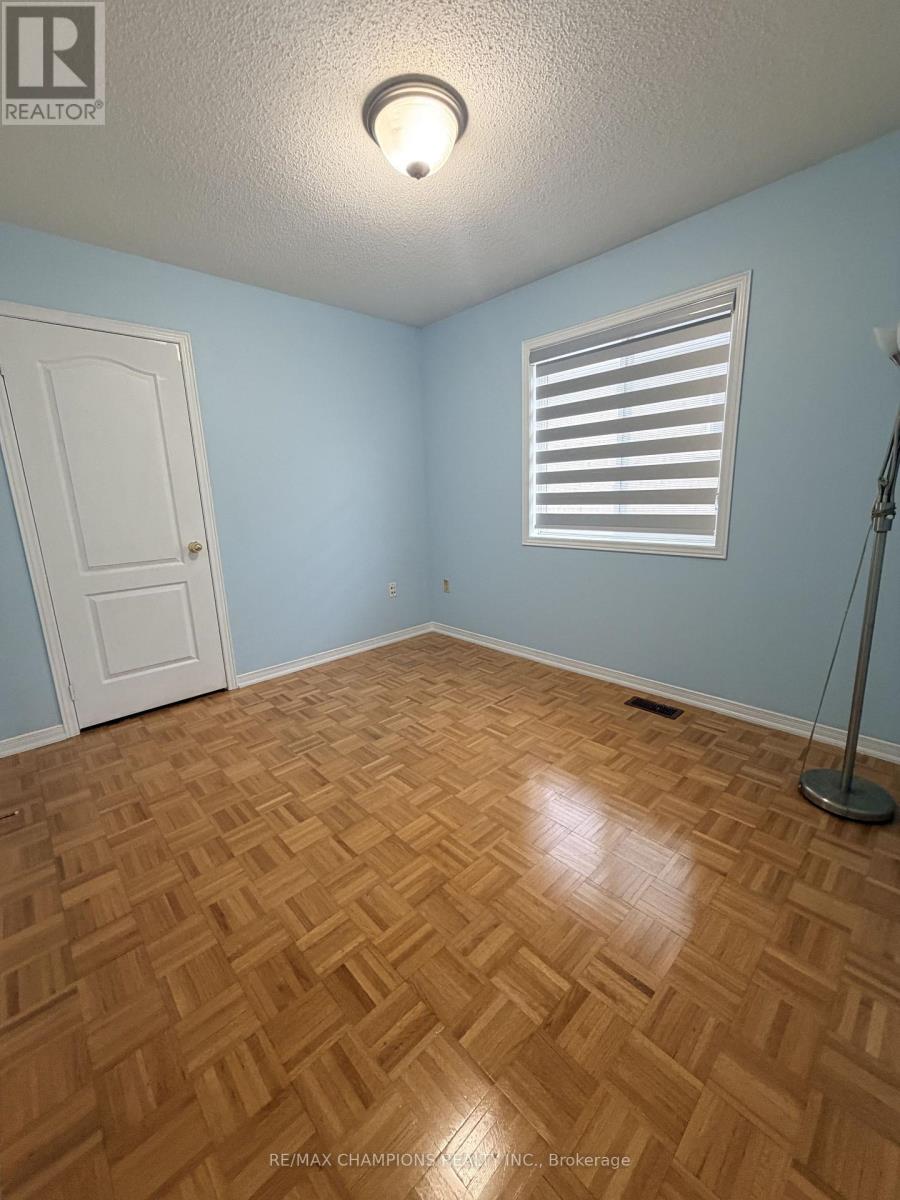 23 Snowdrift Trail, Brampton, Ontario  L6R 3K2 - Photo 17 - W13443610